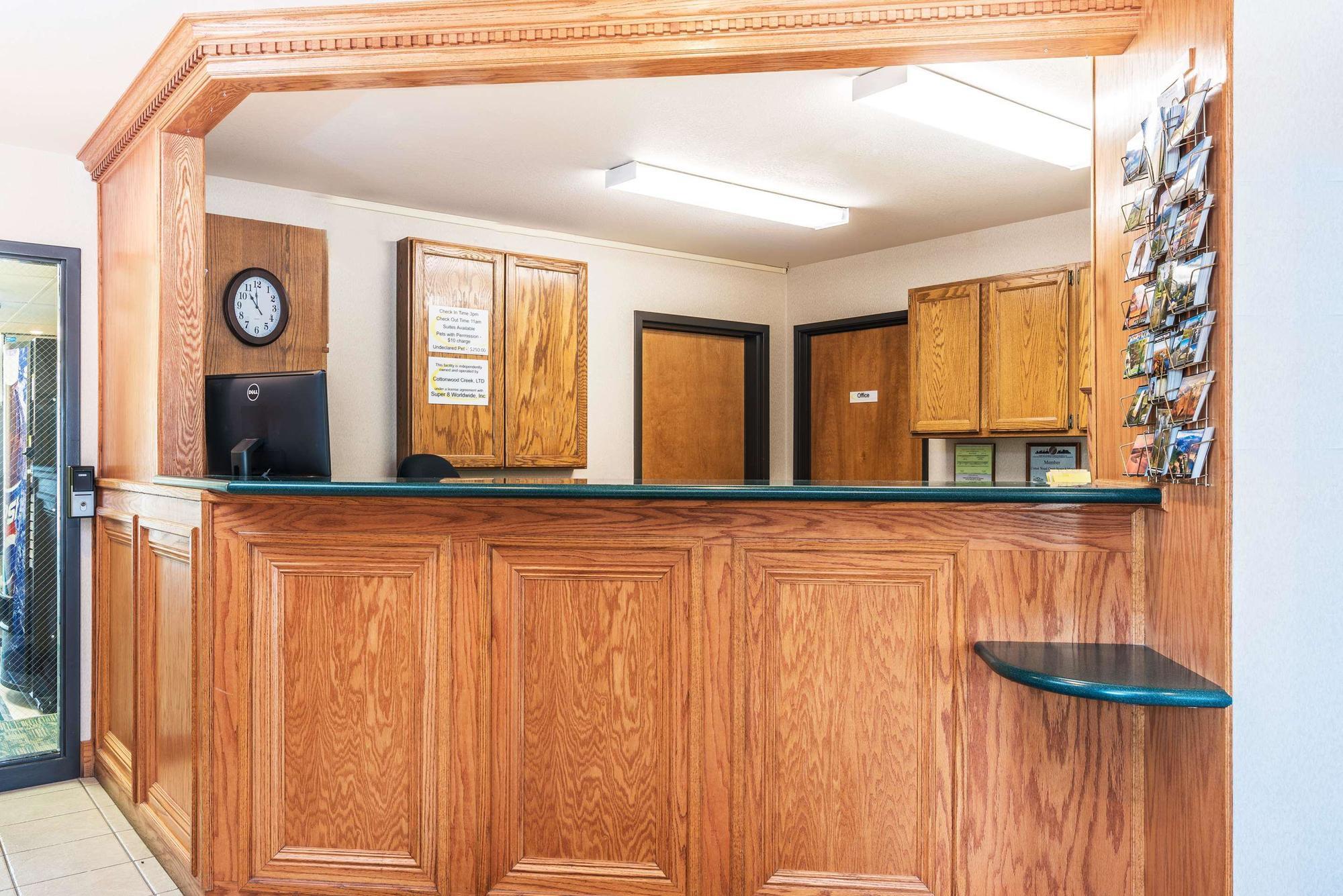 Homestead Inn And Suites Hardin Luaran gambar